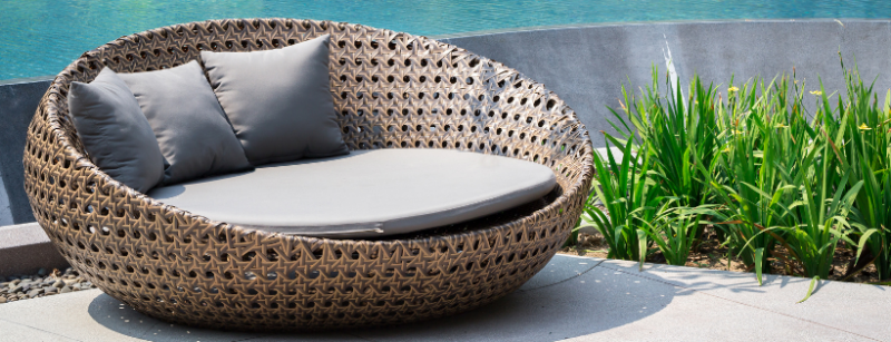 Outdoor Daybeds: A Trend That’s Here to Stay